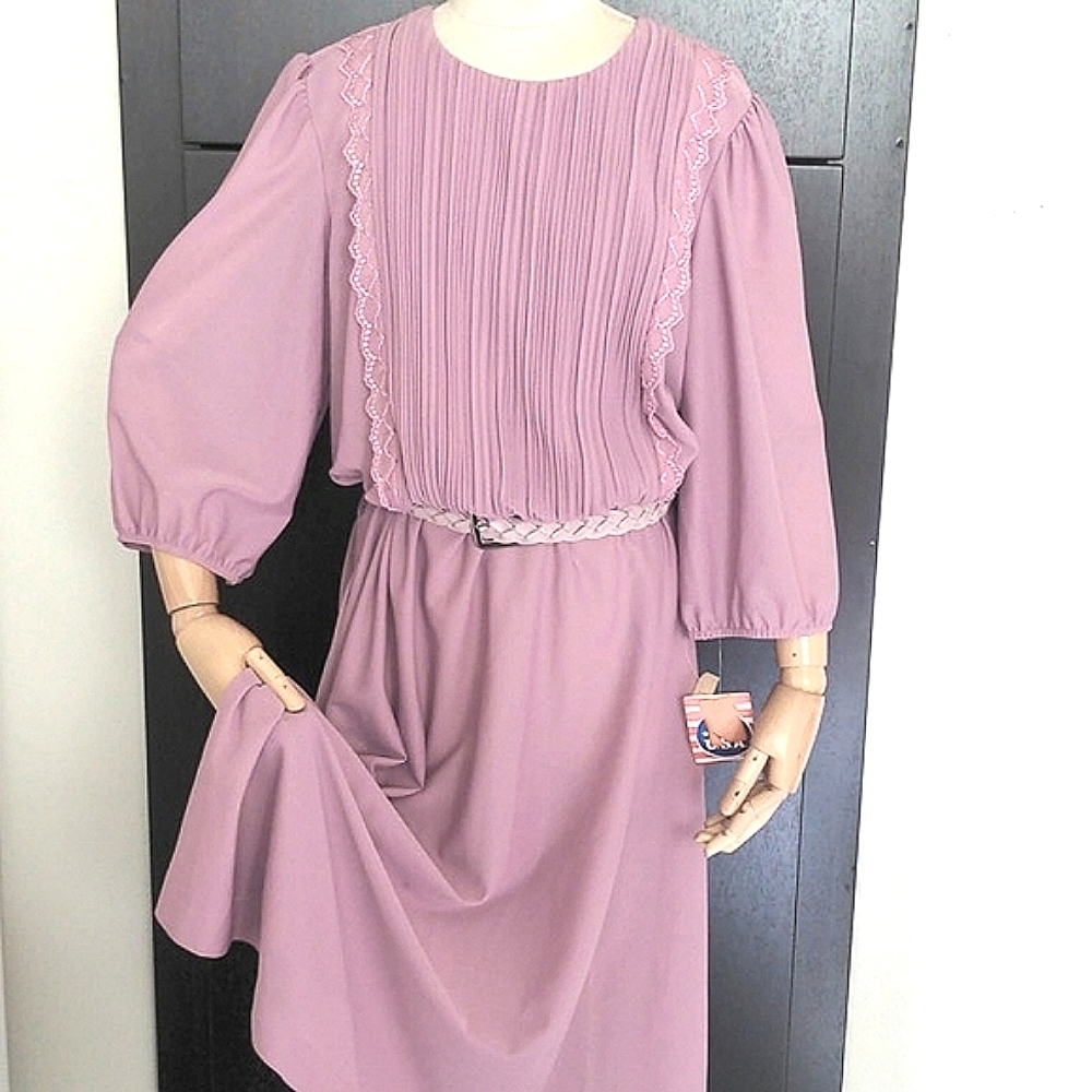 Vintage 70s Sandi Dee Boho Dress Lavender Pleated Midi Length Sz Lrg NWT